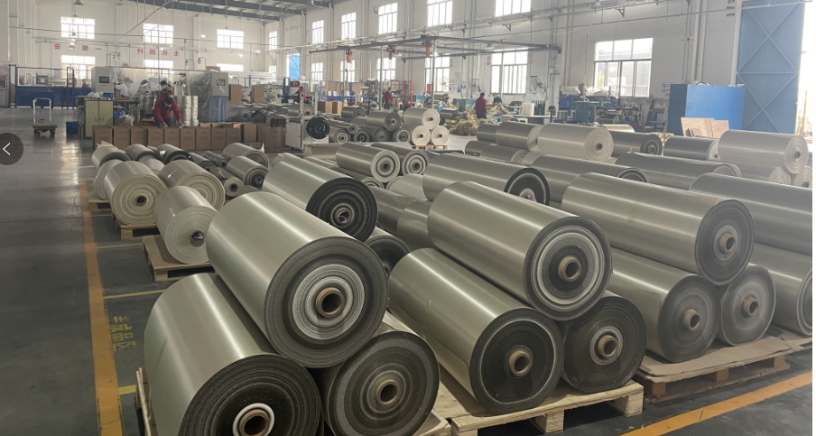 攜手跨越巔峰，鑄就湖北中天云母傳奇